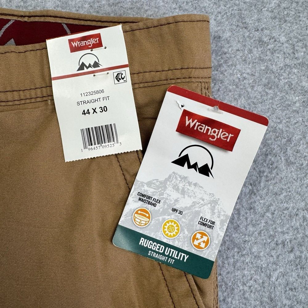 Wrangler Rugged Utility Straight Fit Pants Mens 44x30 Khaki Brown Cargo NWT